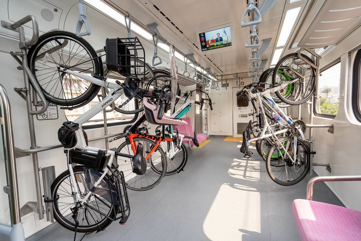 搭EMU900最美區間車-騎遊台東大武之旅