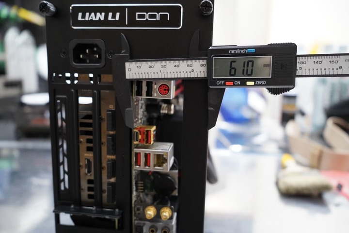 LIAN LI 聯力 A4-H2O 迷你 ITX 機殼 魔術大空間