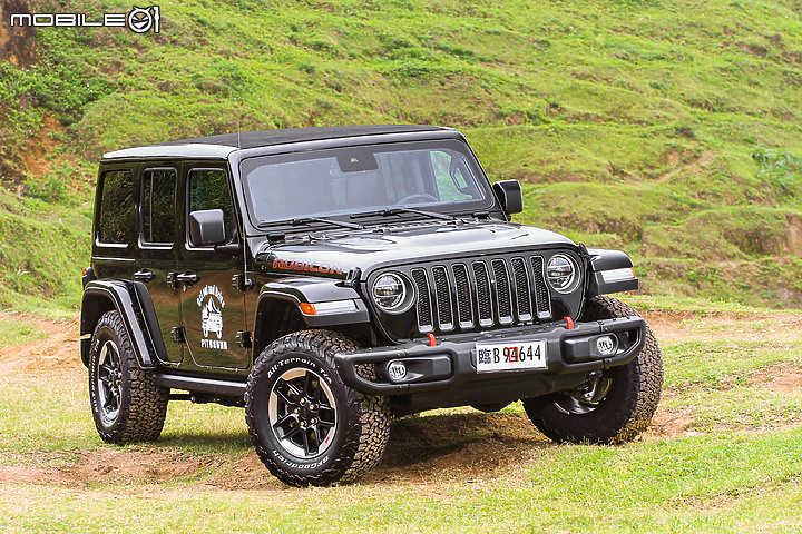 撒野我藍哥 剽悍真男人▕ Jeep Wrangler Unlimited Rubicon 4WD試駕