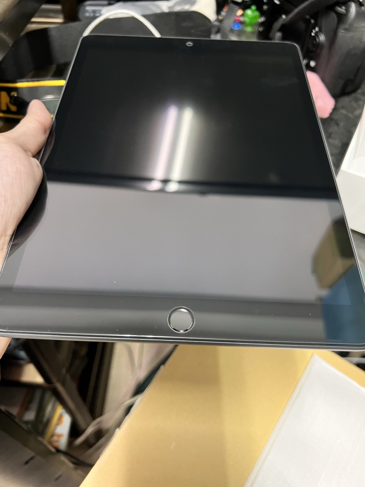 關於蝦皮神腦iPad9到貨時間 更新：3/1號終於到貨