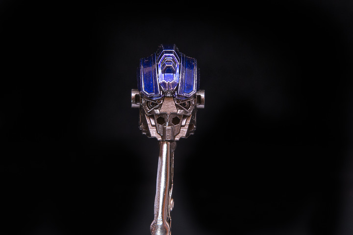 Threezero 變形金剛〈復仇之戰 柯博文 DLX版〉