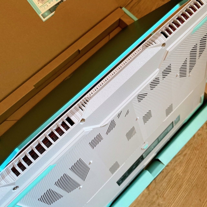 【開箱】生而不同的天選三 2022 ASUS TUF Gaming F15魔幻青開箱