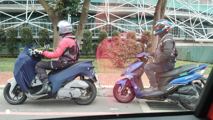 新車嗎?間諜照!!