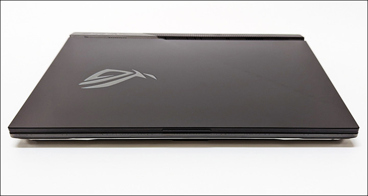 快速開箱:ROG Strix SCAR 15 G533ZW