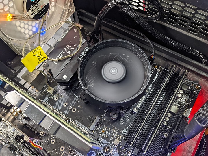 R9 5950X 與 B450 主機板以及散熱器