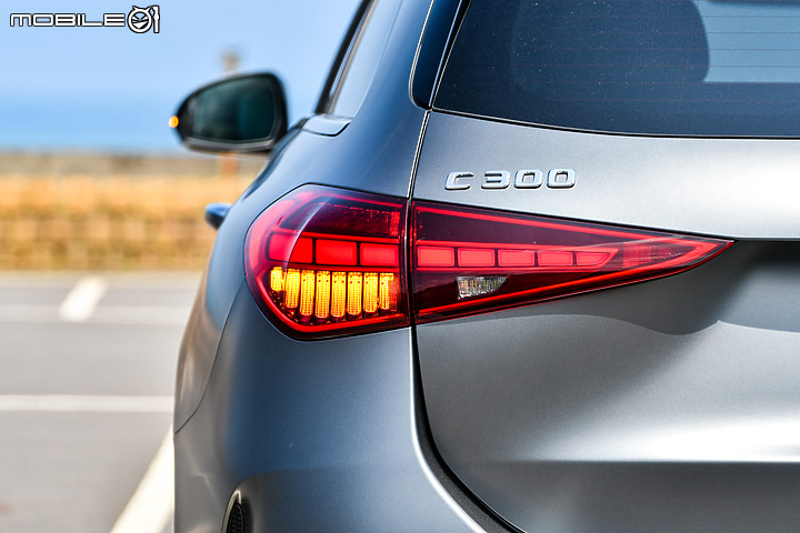 M-Benz C300 Estate運動版試駕 │ 能帥能跑更能載，科技跑旅人人愛！