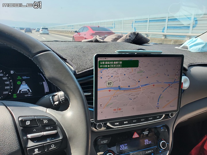 點我看大圖 2019 Ioniq 樂客主機下課改平板繼續上