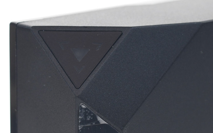 EGO 120W EXINNO即時顯示六埠快速充電器簡測