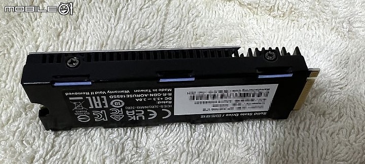 Gen4 下殺第一槍 AORUS NVMe Gen4 7000S 開箱