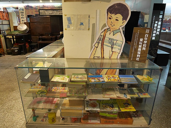 艋舺青山宮、朝北醫院、艋舺清水巖、萬華區史展示中心 — 艋舺市街散步之二