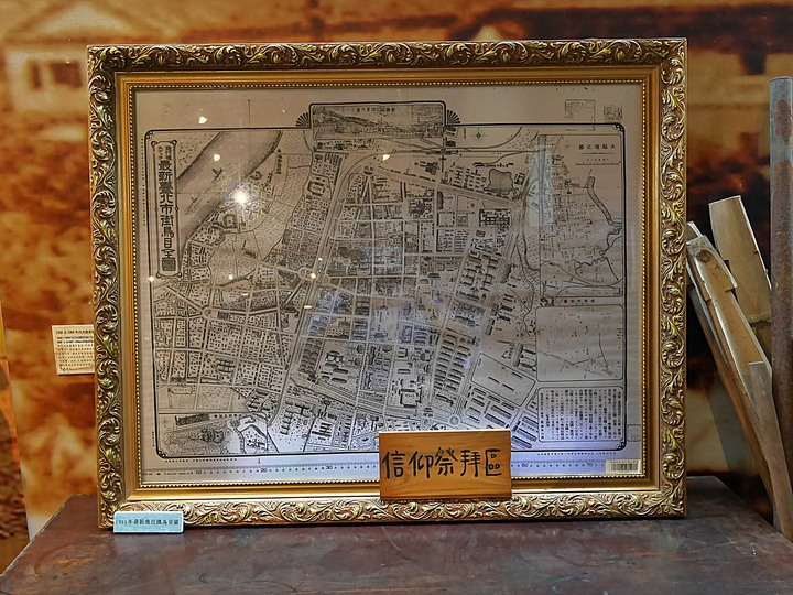 艋舺青山宮、朝北醫院、艋舺清水巖、萬華區史展示中心 — 艋舺市街散步之二