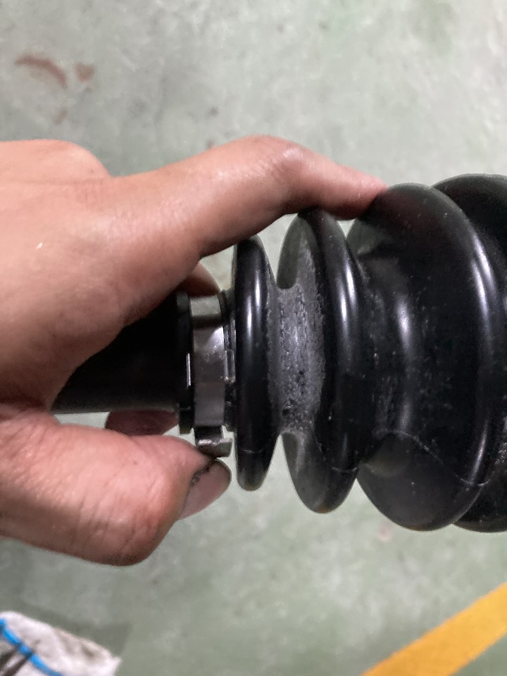 教學文:第一代RAV4 後傳動軸防塵套更換