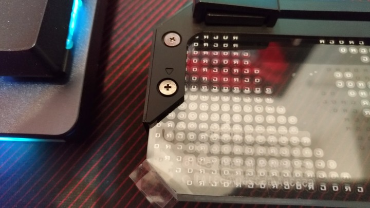 (簡單雙開箱)-ROG顯示卡支撐架