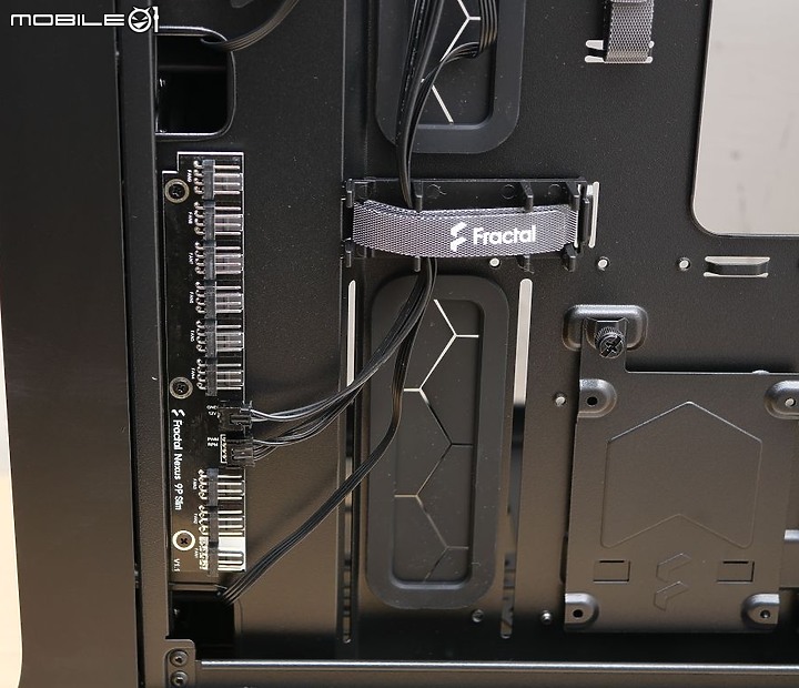 緊湊機身進化，空冷高階機殼首選 FD Torrent compact 雙面黑玻璃