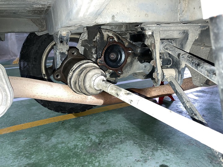 教學文:第一代RAV4 後傳動軸防塵套更換
