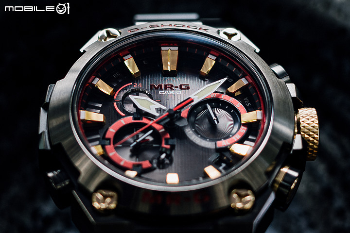 G-SHOCK「赤備」MRG-B2000B-1A4|賦予武士精神 成就品牌層峰!