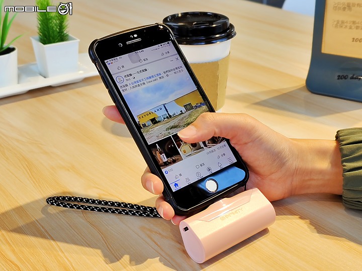 「 開箱 」iPhone專屬行動電源開箱 – infinity P60 迷你行動電源實測,出門從此無需帶線