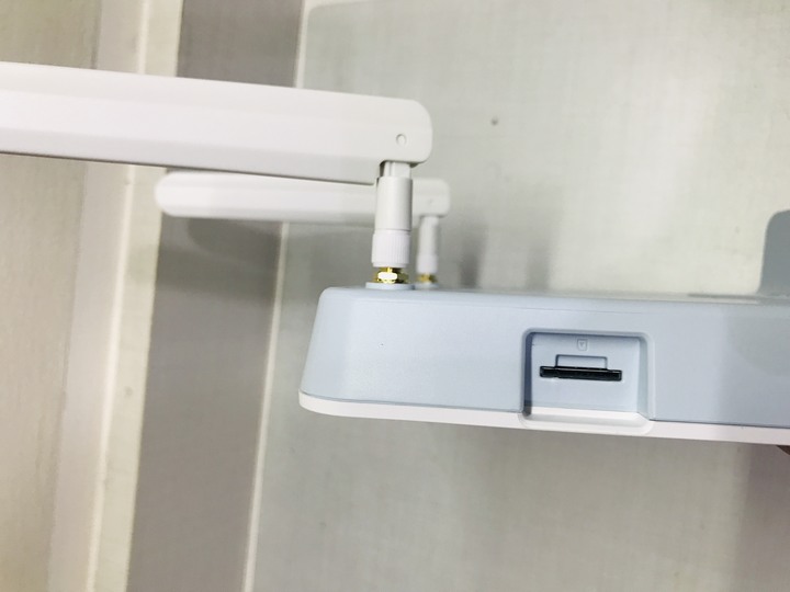 D-Link EAGLE PRO AI G415 4G LTE無線路由器 開箱試用