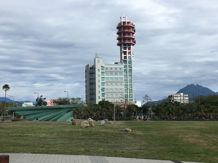 藍皮解憂號觀光列車(台東-枋寮)騎遊金崙