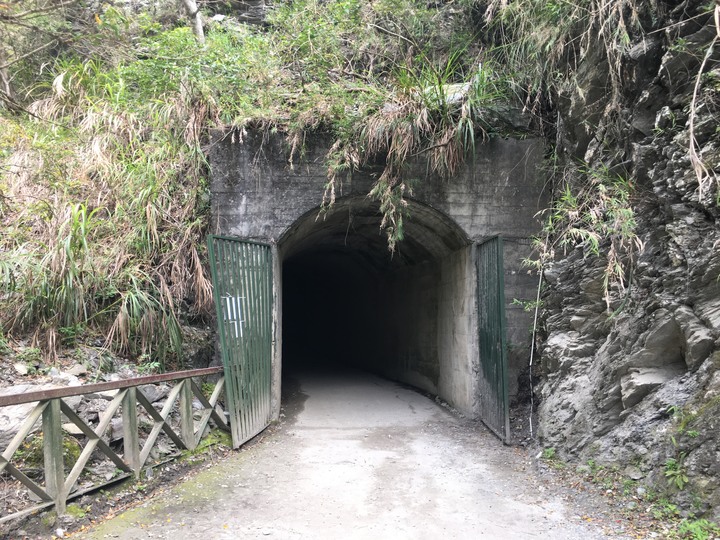 太魯閣健行步道之旅上集 (白楊、錐麓、山月)