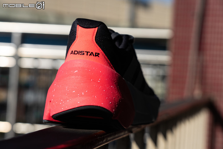 adidas Adistar 跑鞋開箱分享|長距離訓練的專用戰靴!