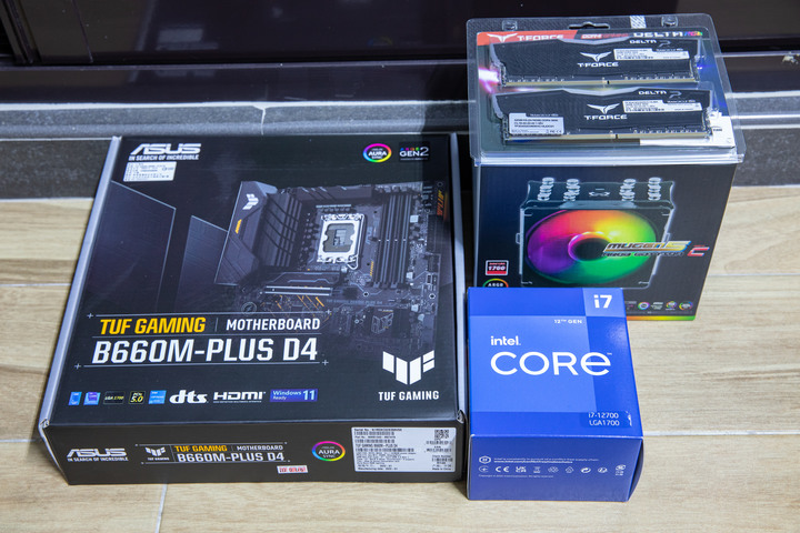 點我看大圖 組裝新電腦 i7 12700 cpu + ASUS B660 主機板 16G*2 DDR4 3600+無限伍散熱塔扇