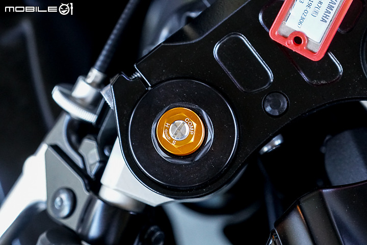 YAMAHA YZF-R7 試駕｜正統賽道騎乘設定 雙缸也能有樂趣