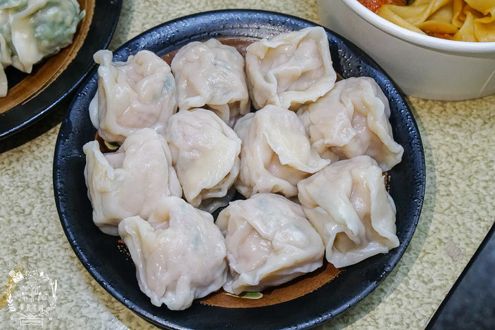 高雄真男饌品疆食堂!聘請新疆廚師製作道地皮帶麵!飽滿水餃一顆抵兩顆? 轉載 - 野田咩美食書國