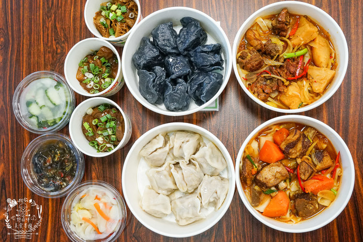 高雄真男饌品疆食堂!聘請新疆廚師製作道地皮帶麵!飽滿水餃一顆抵兩顆? 轉載 - 野田咩美食書國
