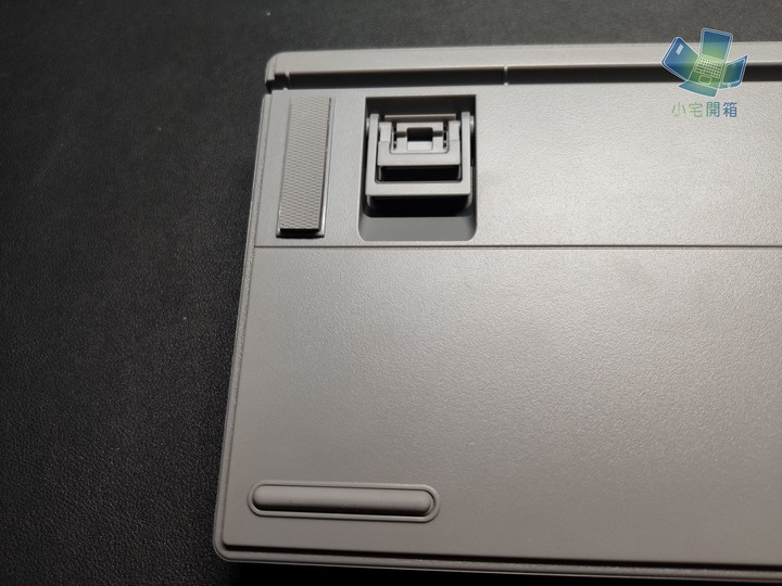 【小宅開箱】復古碰撞無線新技術 ikbc w210 藍牙雙模無線機械鍵盤開箱