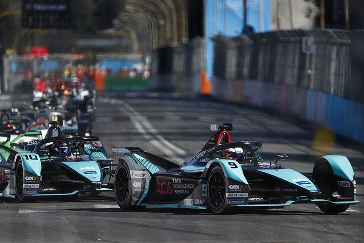 連續兩座冠軍!Jaguar TCS Racing稱霸Formula E電動方程式羅馬站