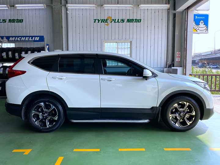 點我看大圖 【CR-V 5代新鞋分享】飛隼輪胎 FALKEN - ZIEX CT60 A/S (235 60 R18)