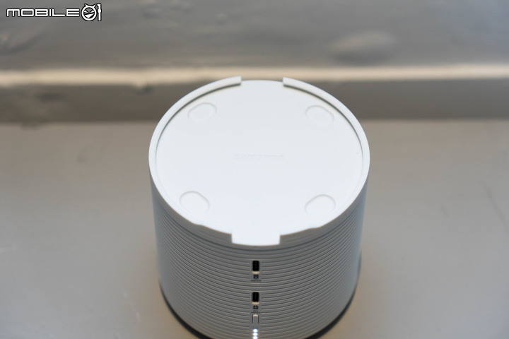 Samsung The Freestyle 迷你行動投影機試用 小巧身形卻能智慧投放大畫面感受