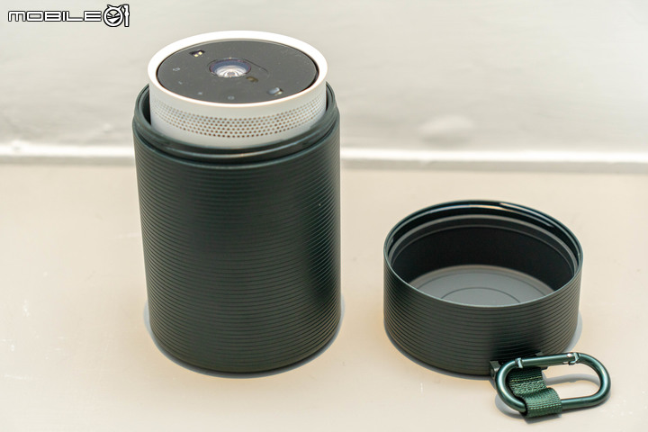 Samsung The Freestyle 迷你行動投影機試用 小巧身形卻能智慧投放大畫面感受