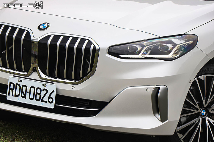 BMW 220i Active Tourer Luxury 大改款試駕|不只iDrive 8.0,你得再重新認識一次這輛BMW!