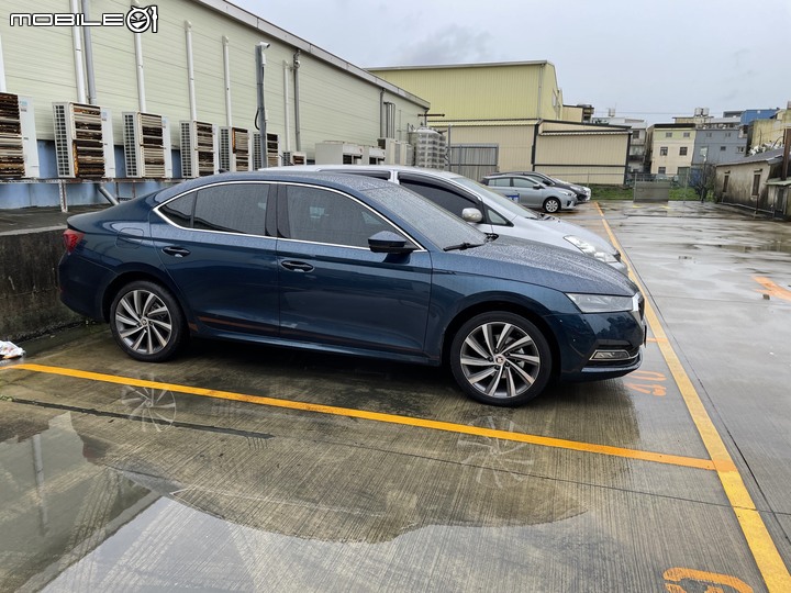我的第一台歐洲車Škoda Octavia mk4 1.5斜背款