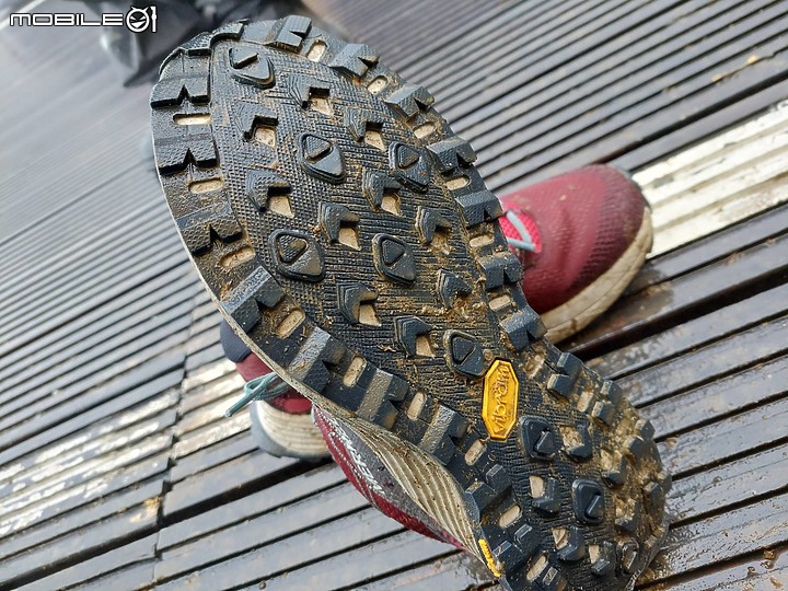 Merrell Moab Flight 越野訓練跑鞋開箱-嘉明湖 象山 金門行