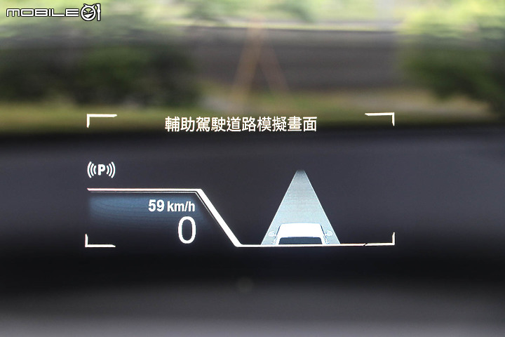 BMW 220i Active Tourer Luxury 大改款試駕｜不只iDrive 8.0，你得再重新認識一次這輛BMW！