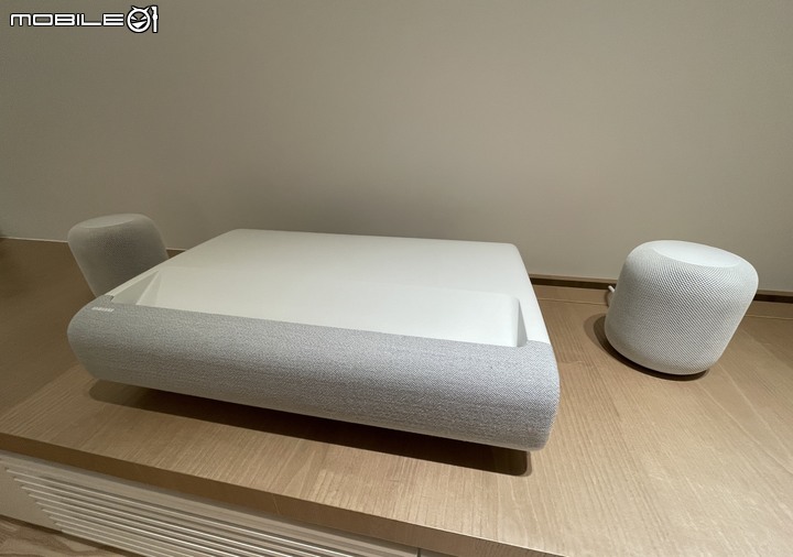 就差了一塊幕~Samsung The Premiere 搭配Homepod 組成家庭劇院