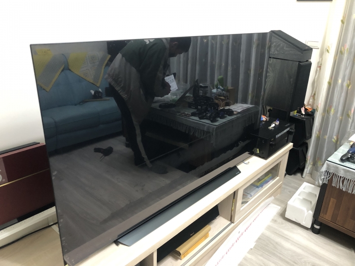 簡單開箱 LG65 C1