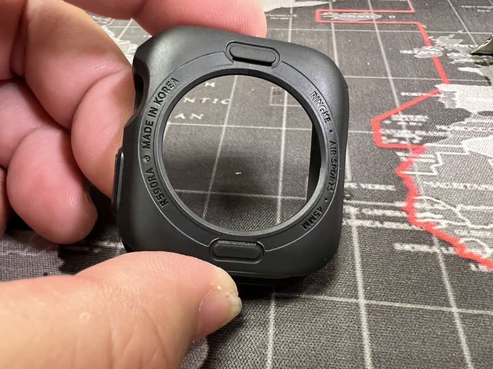 [分享文] Apple Watch 7 + Rearth Ringke Apple Watch 環保矽膠運動錶帶 + Rearth Ringke Apple Watch 抗震保護殼