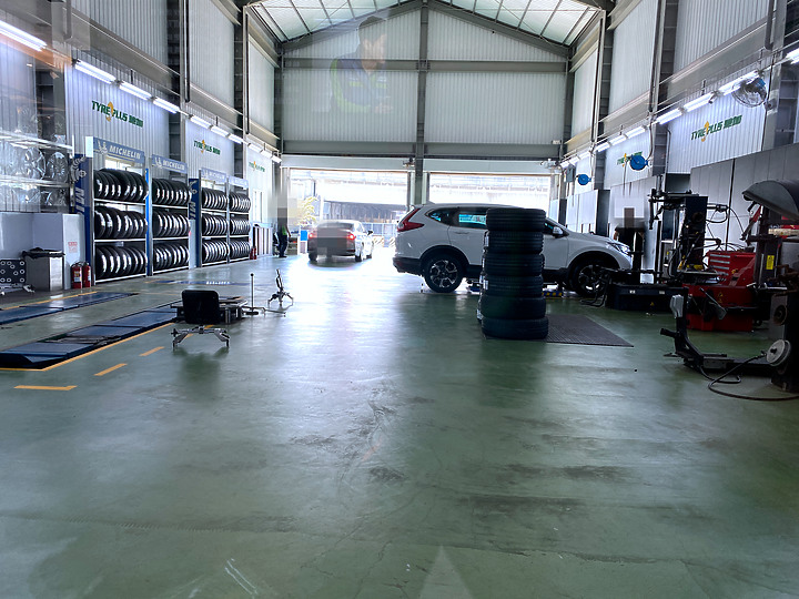 點我看大圖 【CR-V 5代新鞋分享】飛隼輪胎 FALKEN - ZIEX CT60 A/S (235 60 R18)