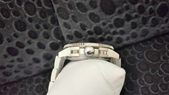 天梭Tissot seastar 1000 powermatic 80 silicium 矽游絲版本 開箱 (T1204071104101)