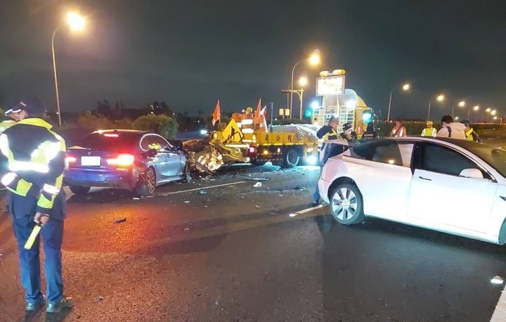 都是ACC三寶惹的禍？自動跟車導致高速公路追撞頻發？到底應該如何使用自動跟車系統？