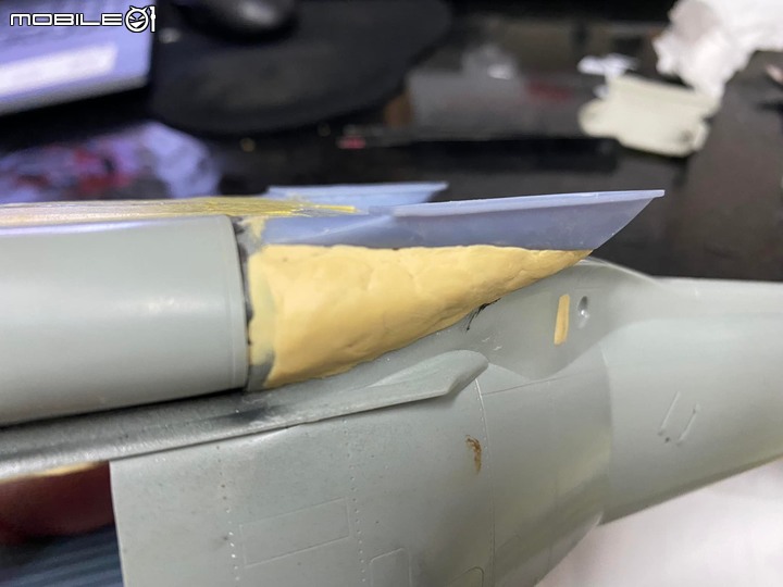 點我看大圖 1/35 空中勤務總隊 UH-60M-14 重裝型黑鷹直升機製作紀實