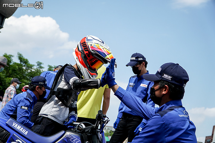【採訪】YAMAHA 親子機車教室 2022 首場開課！安駕不分年齡層 會腳踏車就能 PW50 輕鬆騎上手！