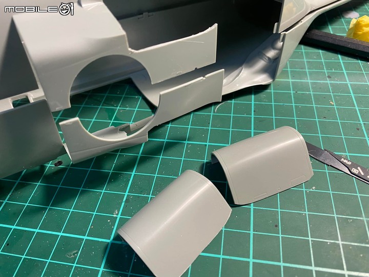點我看大圖 1/35 空中勤務總隊 UH-60M-14 重裝型黑鷹直升機製作紀實