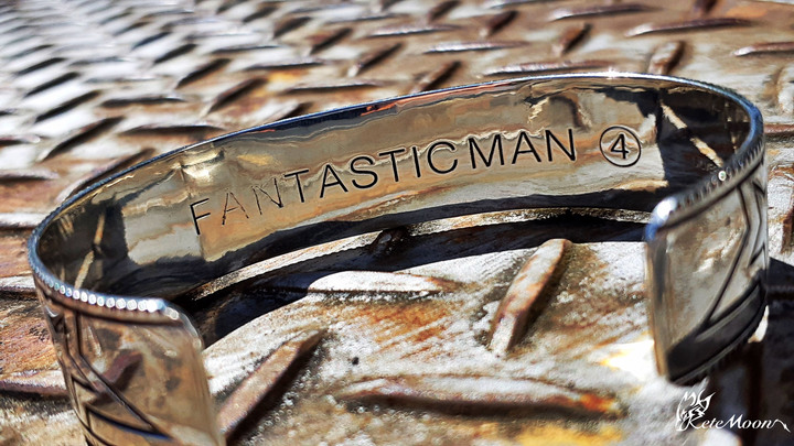 點我看大圖 Fantastic Man-星紋沖壓純銀手環