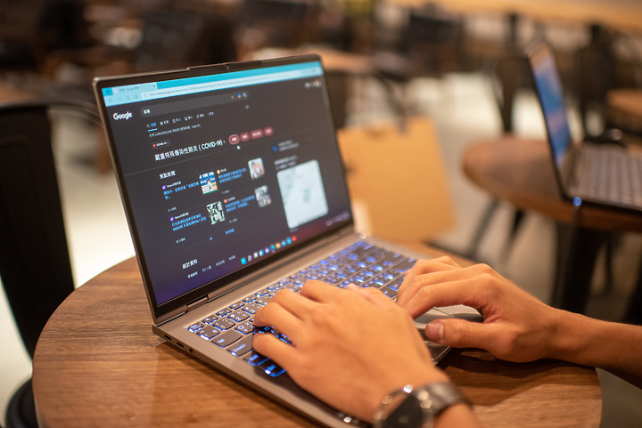 Lenovo ThinkBook 14p Gen2 （AMD）CP值筆電開箱＋一週心得