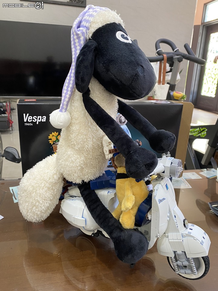 樂高 LEGO 10298 Vespa 125...大改造